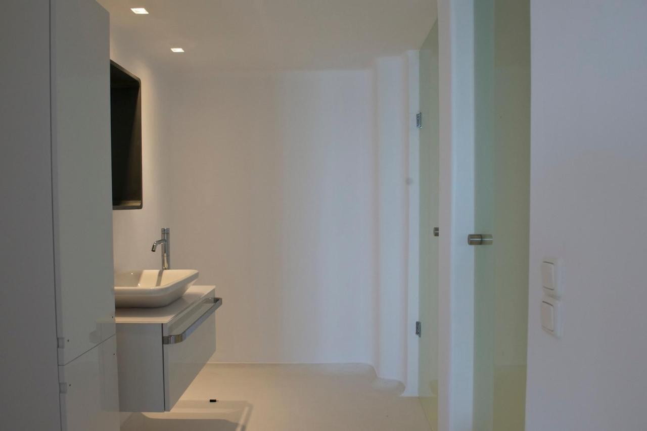 Diles Villas & Suites Mykonos Tourlos Exterior photo