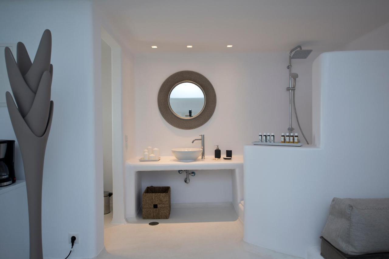 Diles Villas & Suites Mykonos Tourlos Exterior photo